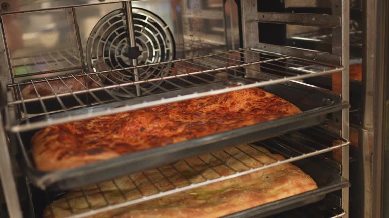 How to Choose the Best Pizza Warmer for Your Business